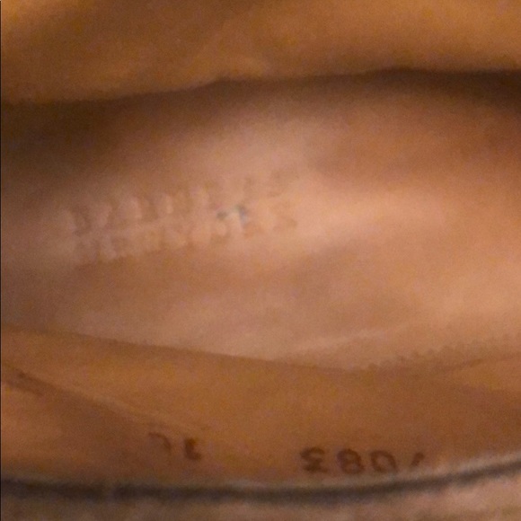 Shoes - Picture 5 of 6